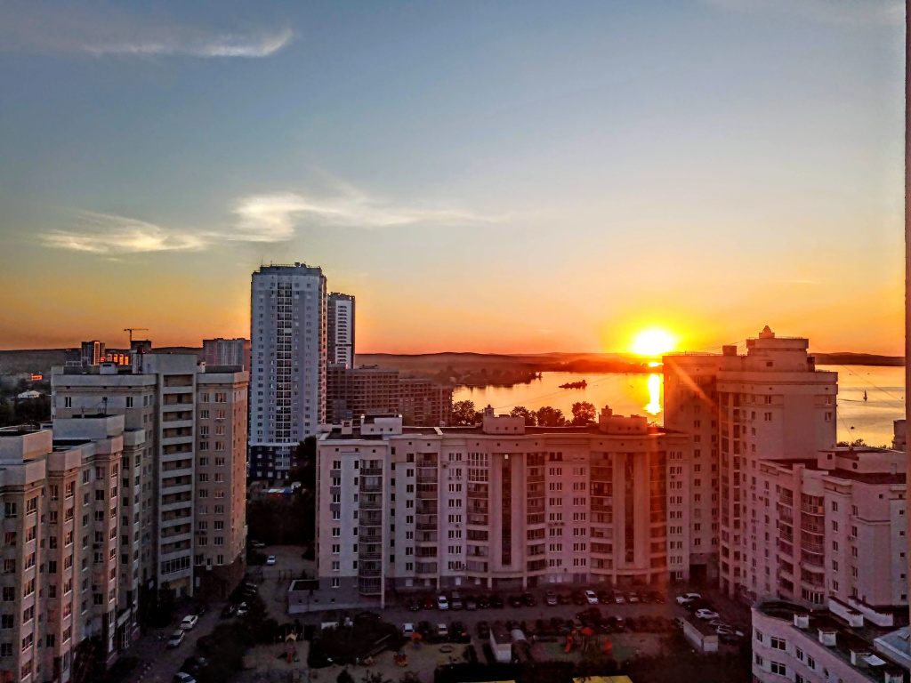 Квартира Апартаменты Волна с видом на пруд