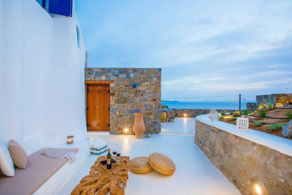 Апартаменты Gorgeous Studio In Cycladic Architecture Overlooking The Aegean