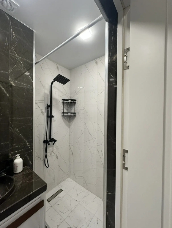 Квартира White 47