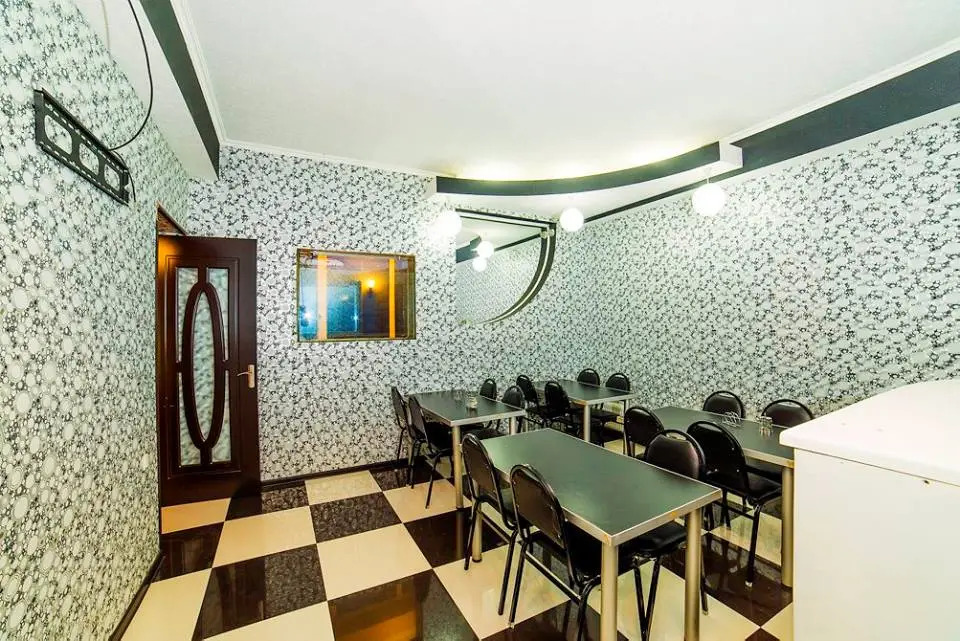 Queens Hotel
