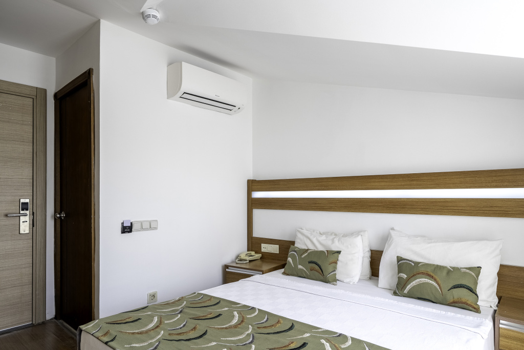 La Brisa Hotel