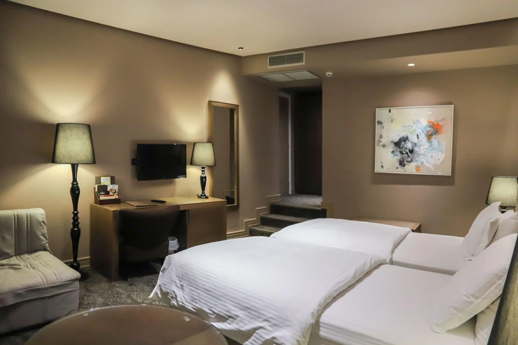 Mondial Hotel