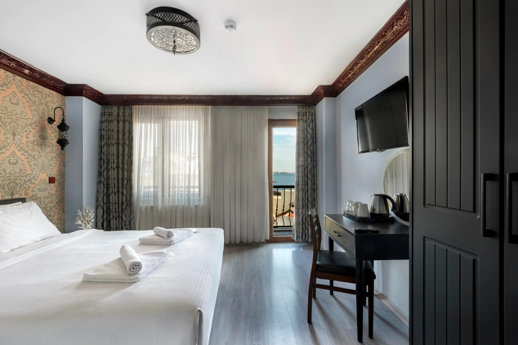 Mytra Hotel