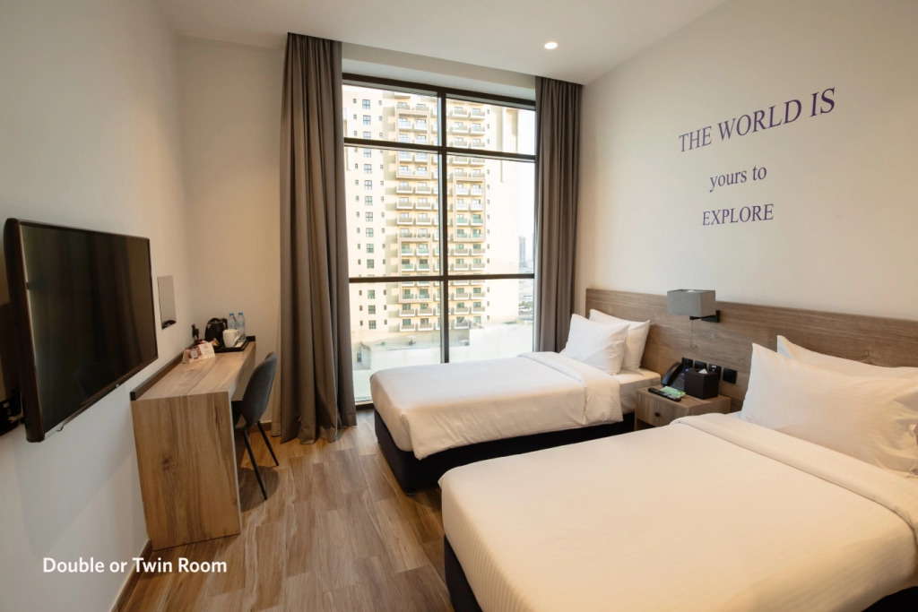 Отель Kingsgate Al Jadaf by Millennium