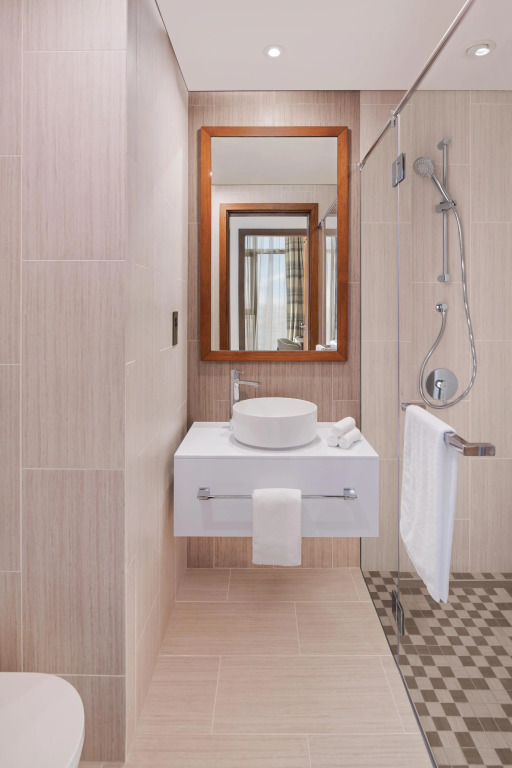 Staybridge Suites Dubai Al-Maktoum Airport by IHG