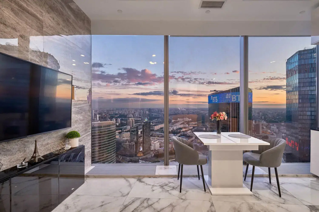 Апартаменты Sky City Moscow 80 этаж Вид на МГУ, Лужники, Парк победы, Воробьевы горы! Уникальный вид!