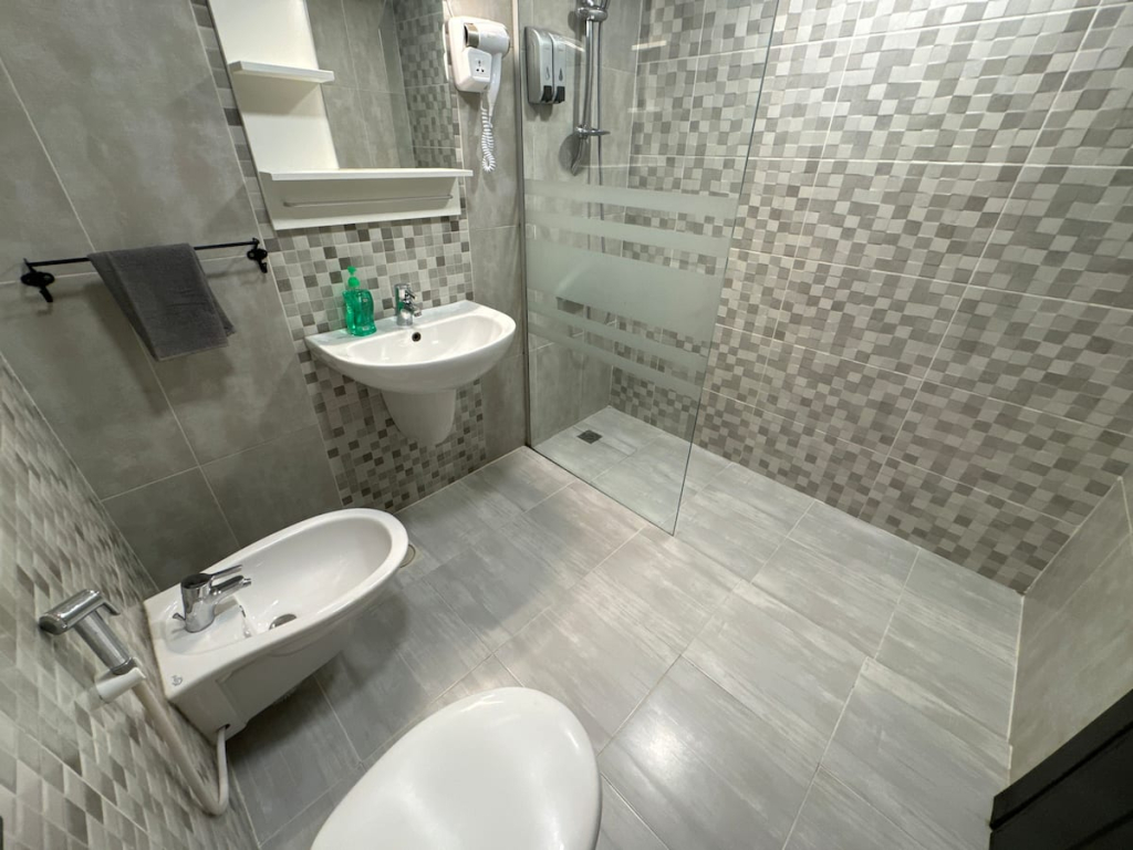 Апартаменты 2 En-suite Rooms Central & Garden Terrace