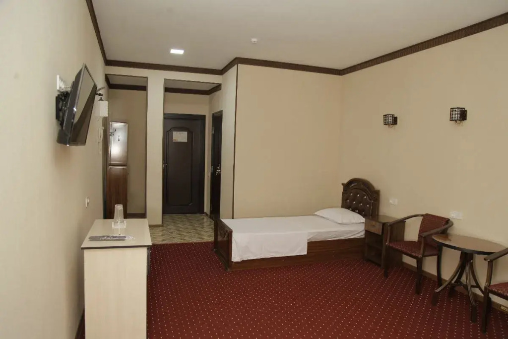 Mufarshox Hotel