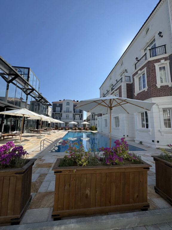 Lamer Sea Breeze Resort