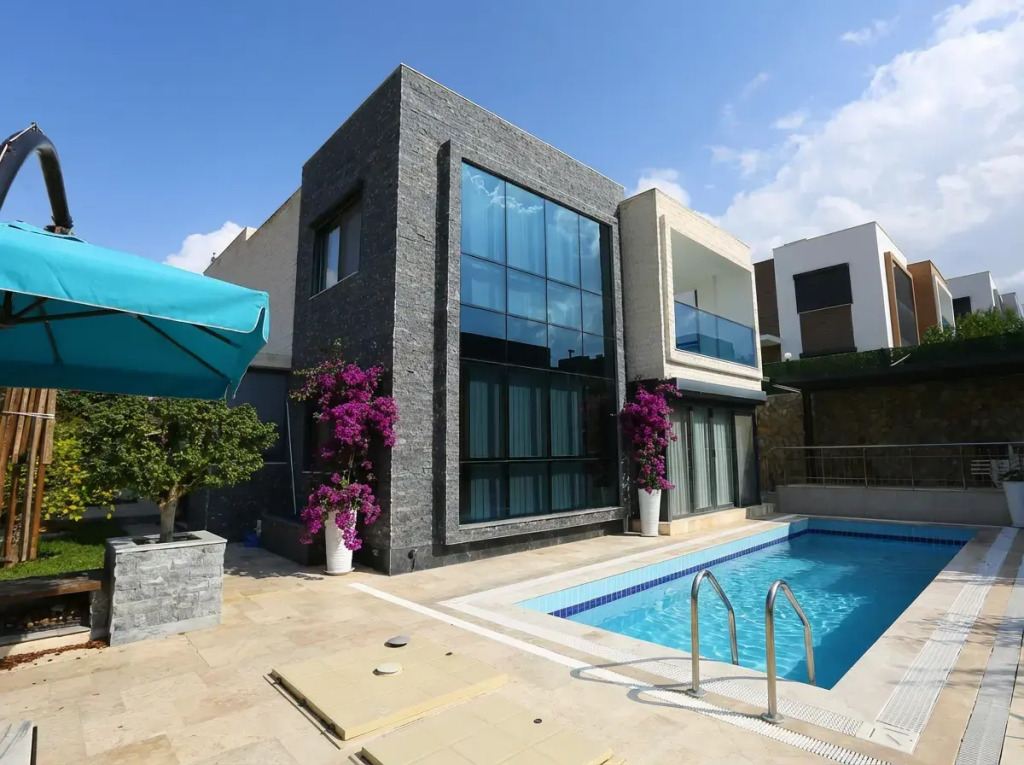 Вилла VibaVilla Elite – Luxury Private Villa with Pool Villa