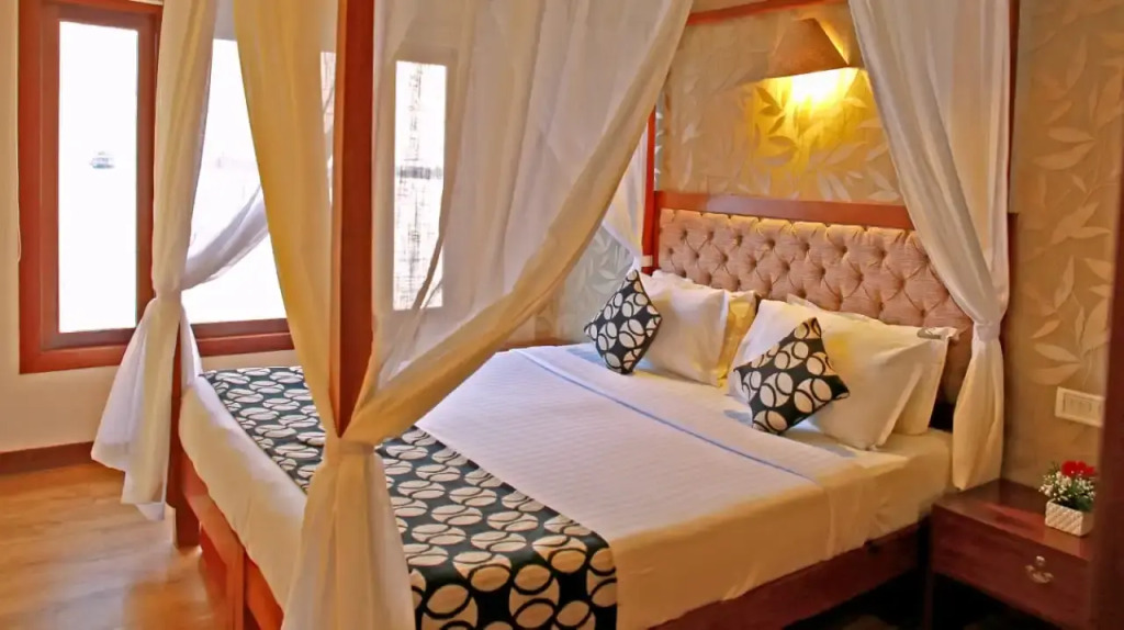 Отель Kerala Houseboats