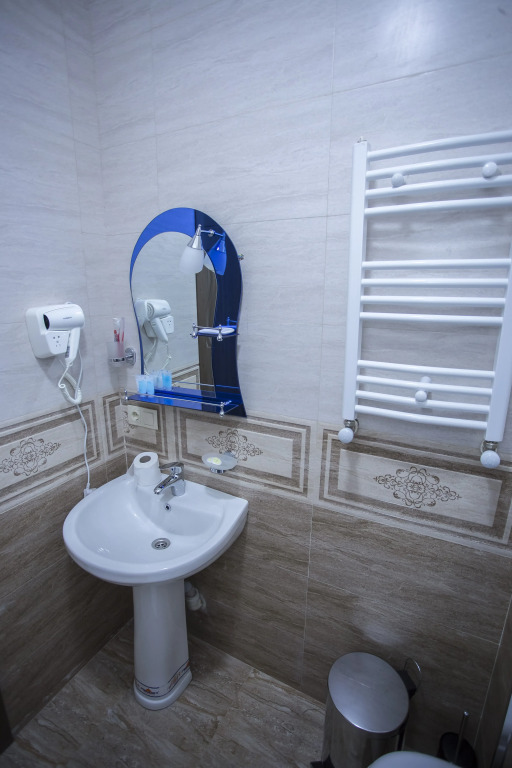 Hotel Garanti