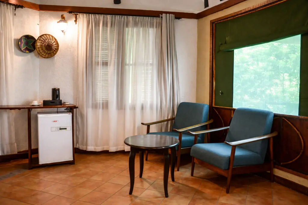 Отель Selous Kinga Lodge