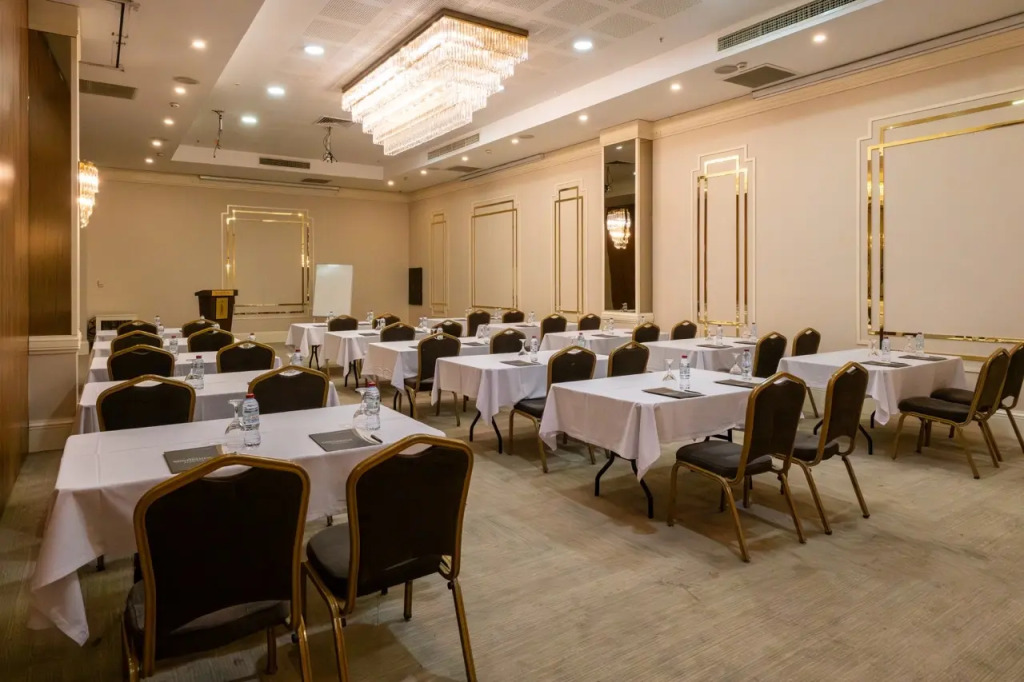 Отель Teymur Continental Hotel