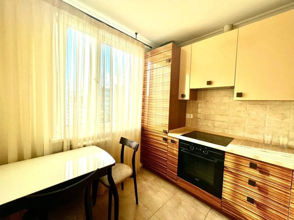 2-Komnatnaya Kvartira Flat