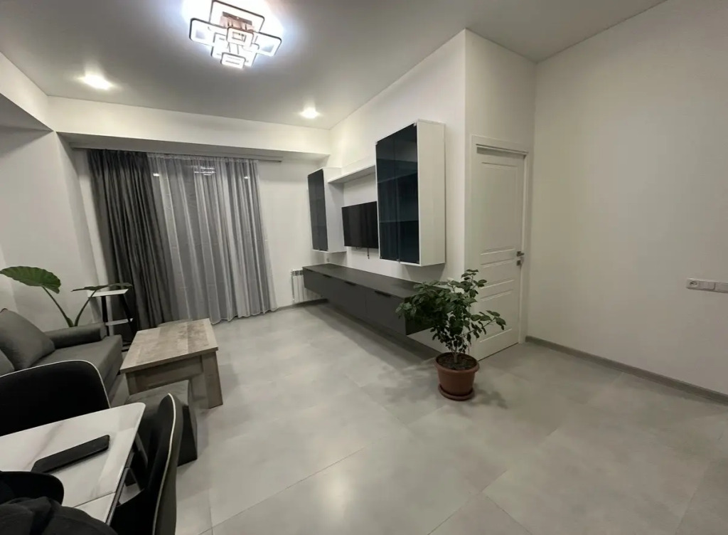 Квартира White 47
