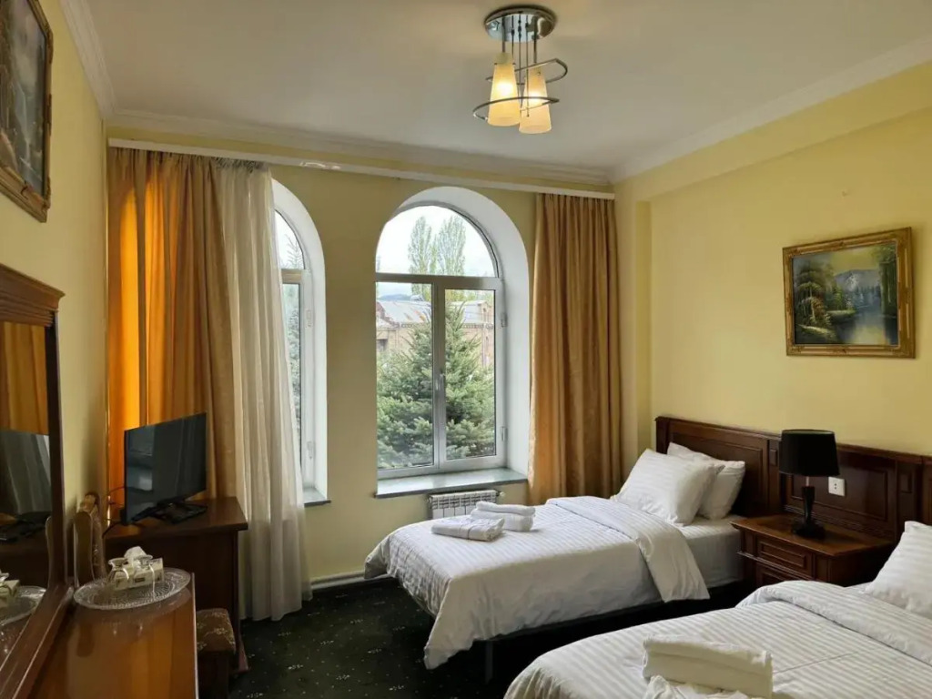 Lalaner Hotel