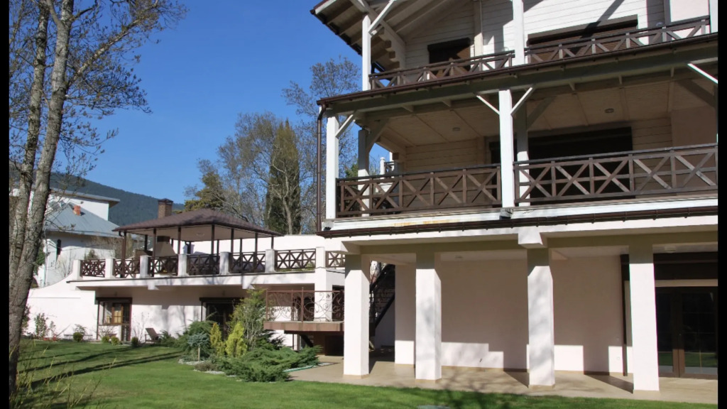 Elena Villa