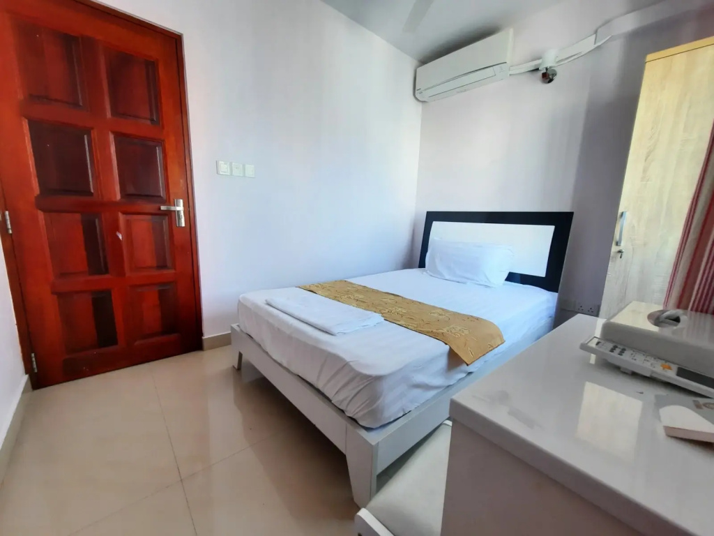 Отель Octave Maldives