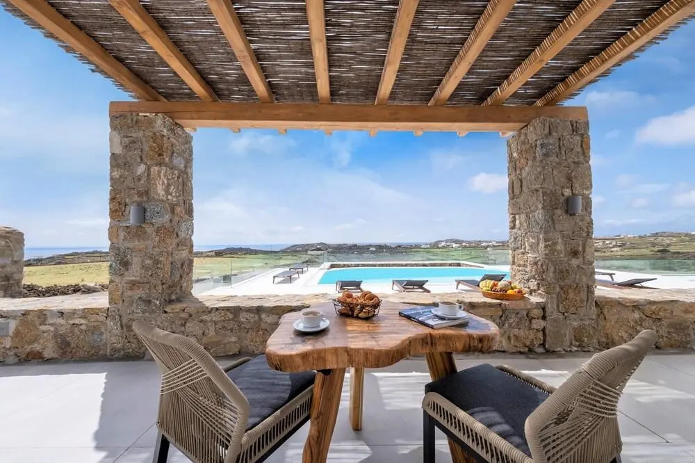 Legendary Suites Hotel