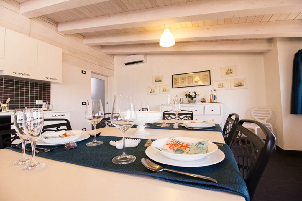 CaseSicule: Corallo Charme Sea View Apartment