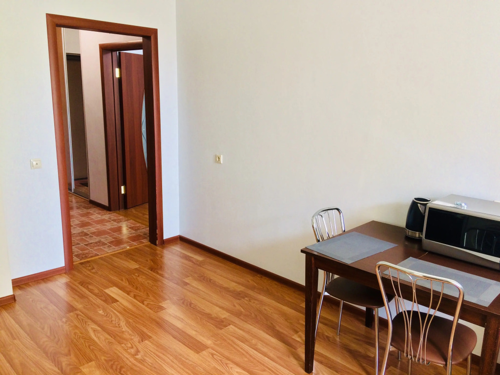 Apartment on Aviatorov 25