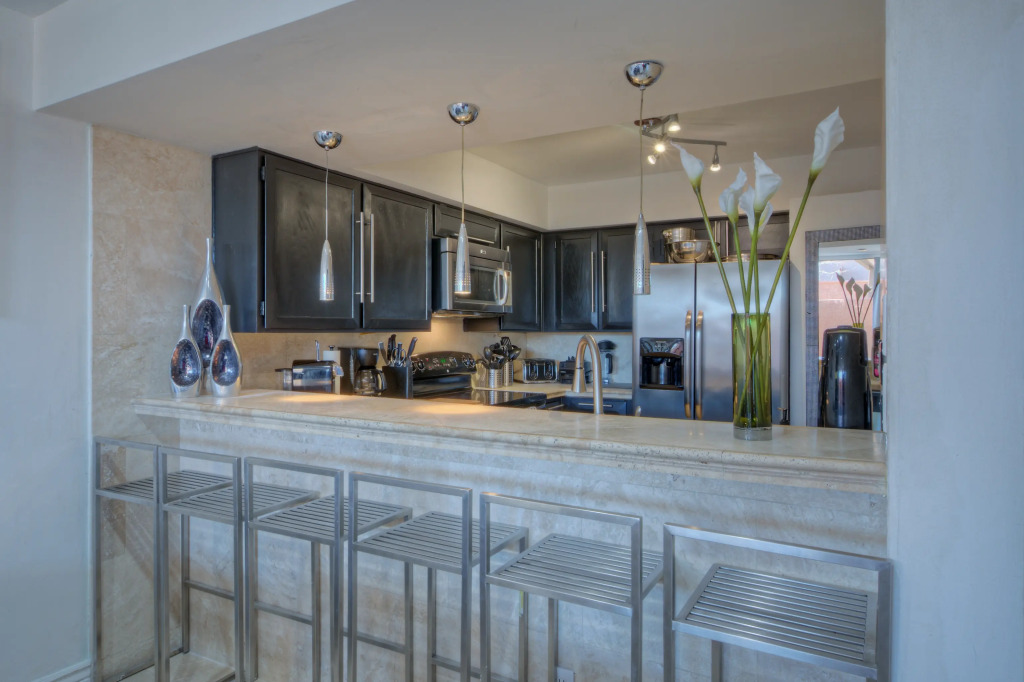 12 room Scottsdale Golf Tennis Lake Resort Villa
