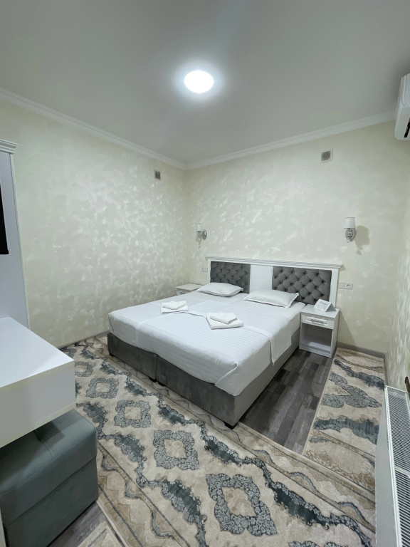 Sardor Guest House