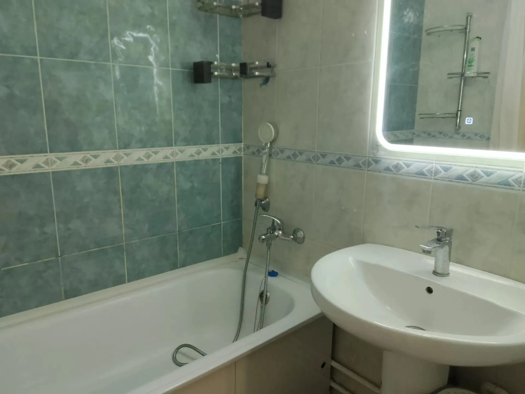 Квартира Две комнаты рядом с РОКБ