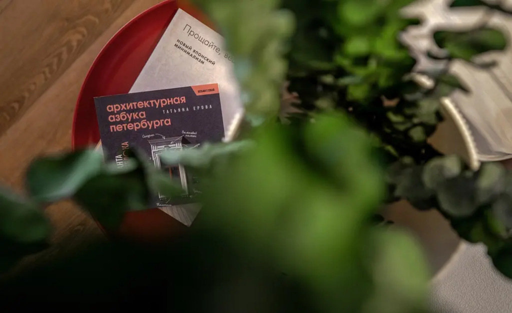 Апартаменты улучшенные ApartH с камином и видом на Неву