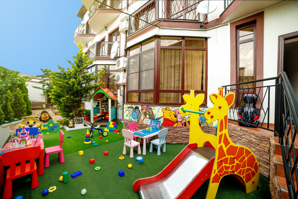 Меблированные комнаты Villa Village (Вилла в деревне Кабардинка)