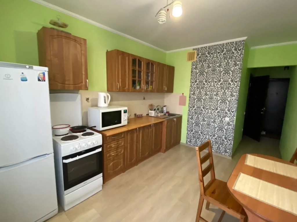 Квартира на Краснозвёздной Улице, 3