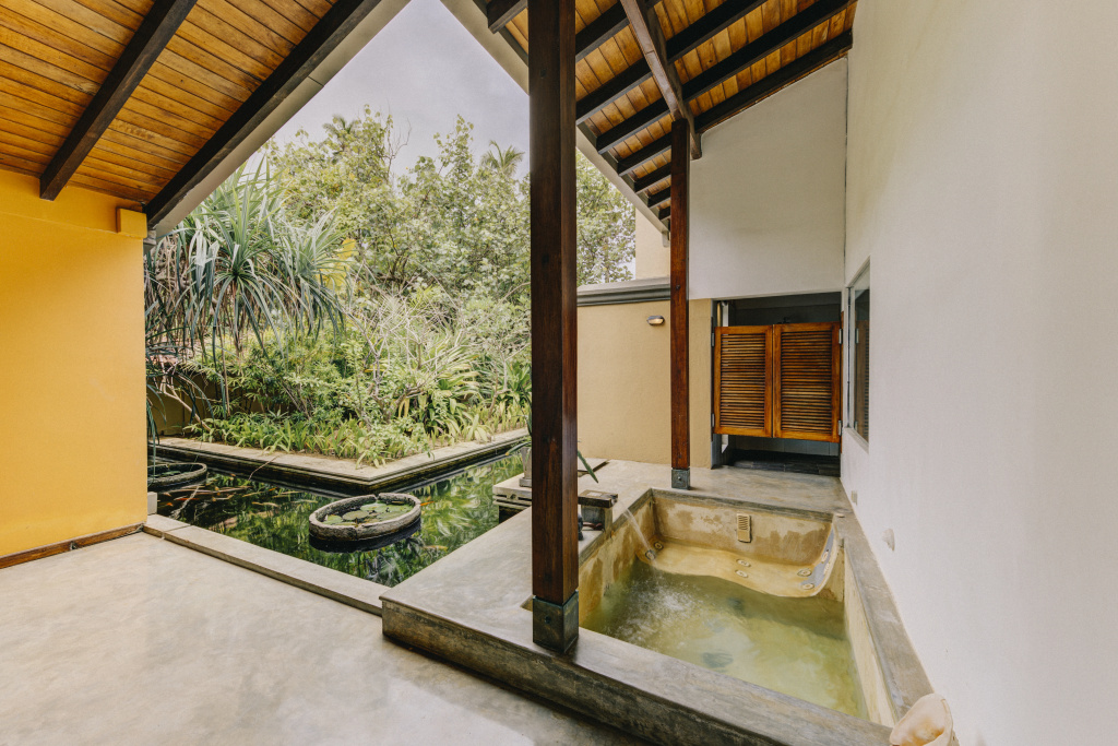 Aditya Resort, Hikkudawa
