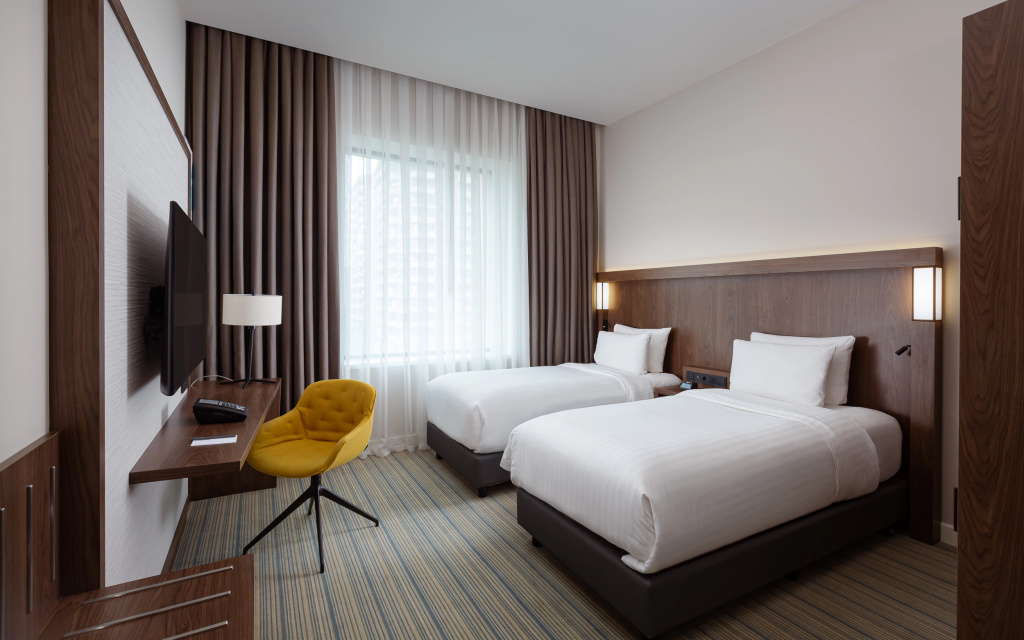 Отель Courtyard by Marriott Baku