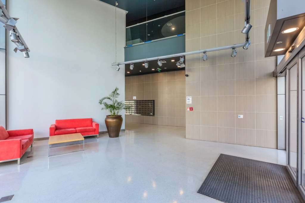 Апартаменты Penthouse With Balcony And Panorama View