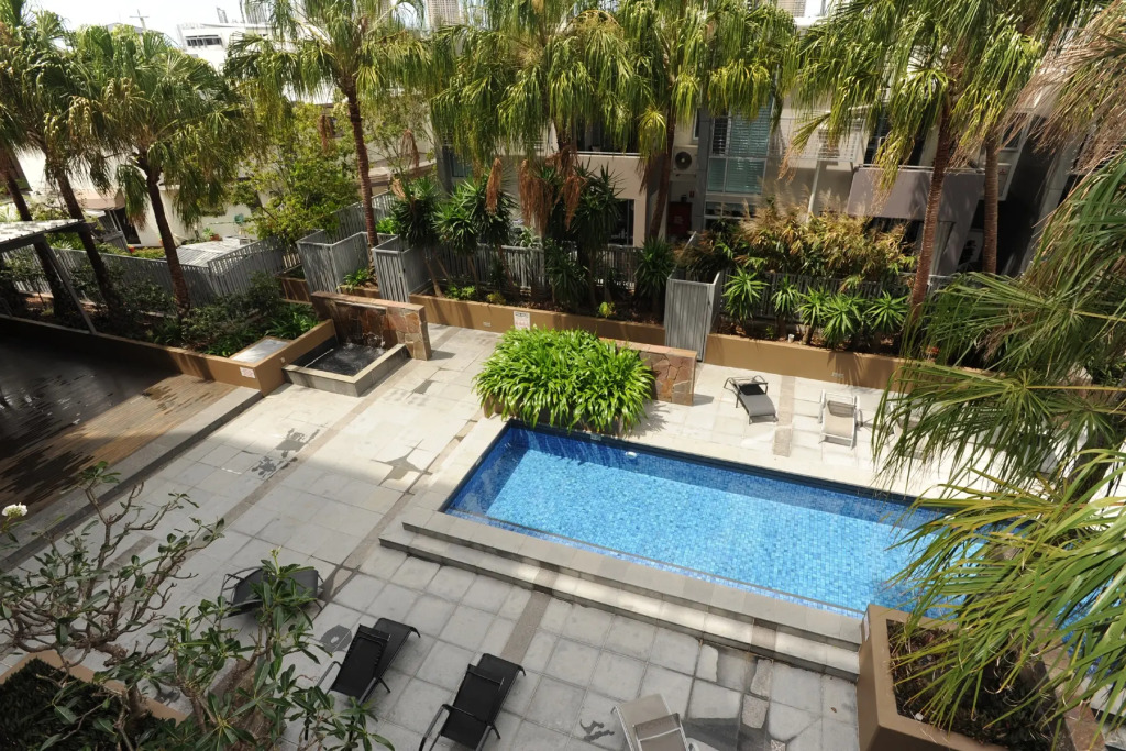 Апартаменты Surfers Paradise Three Bedroom With Pool and Spa Access