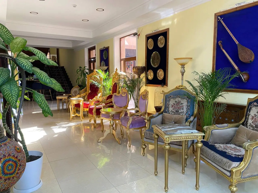 Rangrez Hotel