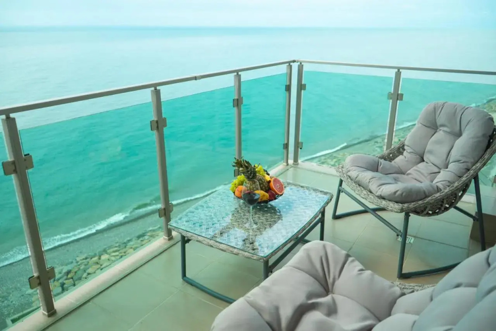 Отель и апартаменты Aqua Batumi