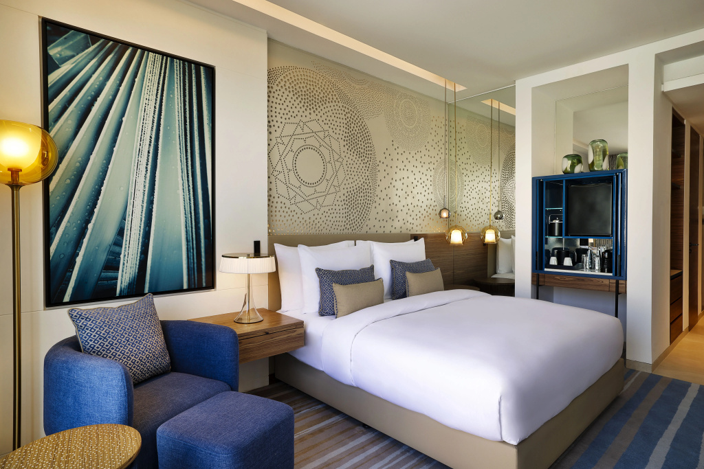 Отель Tumbi Hotel Dubai The Palm, Tapestry Collection by Hilton