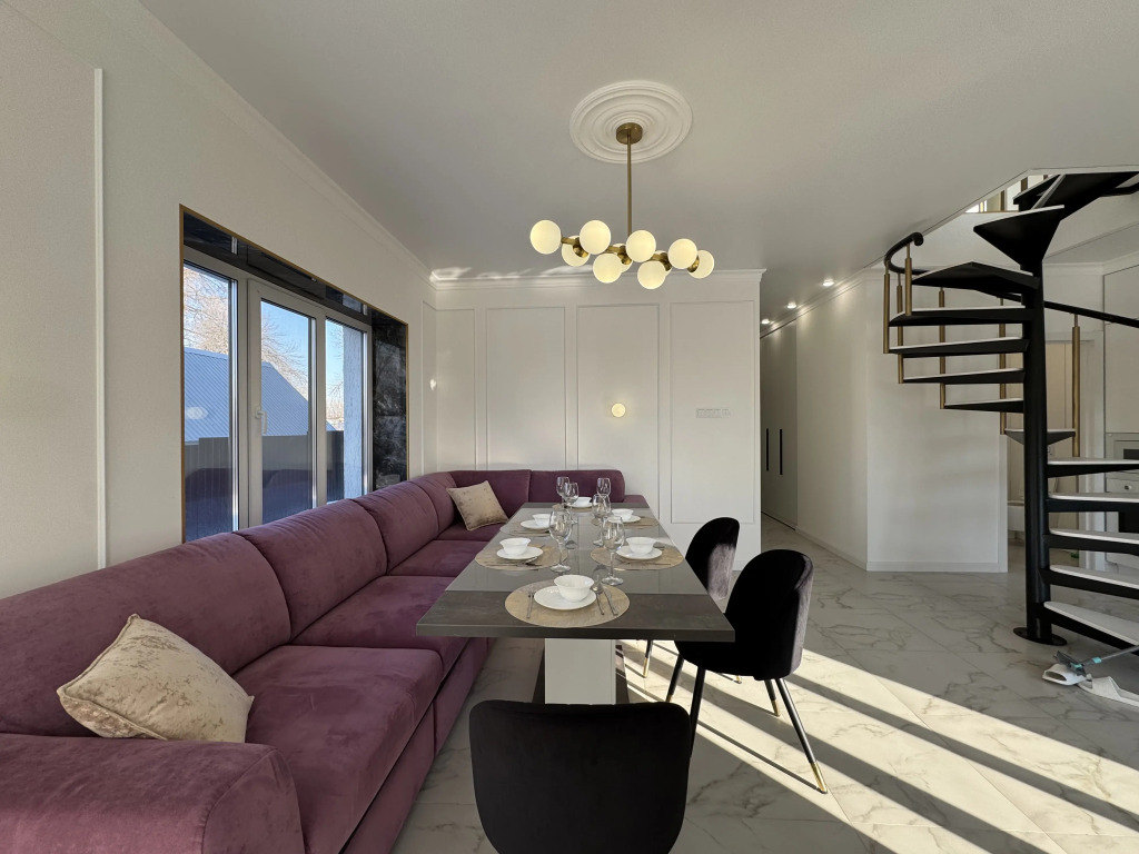 Частный дом Лев RentPlaza