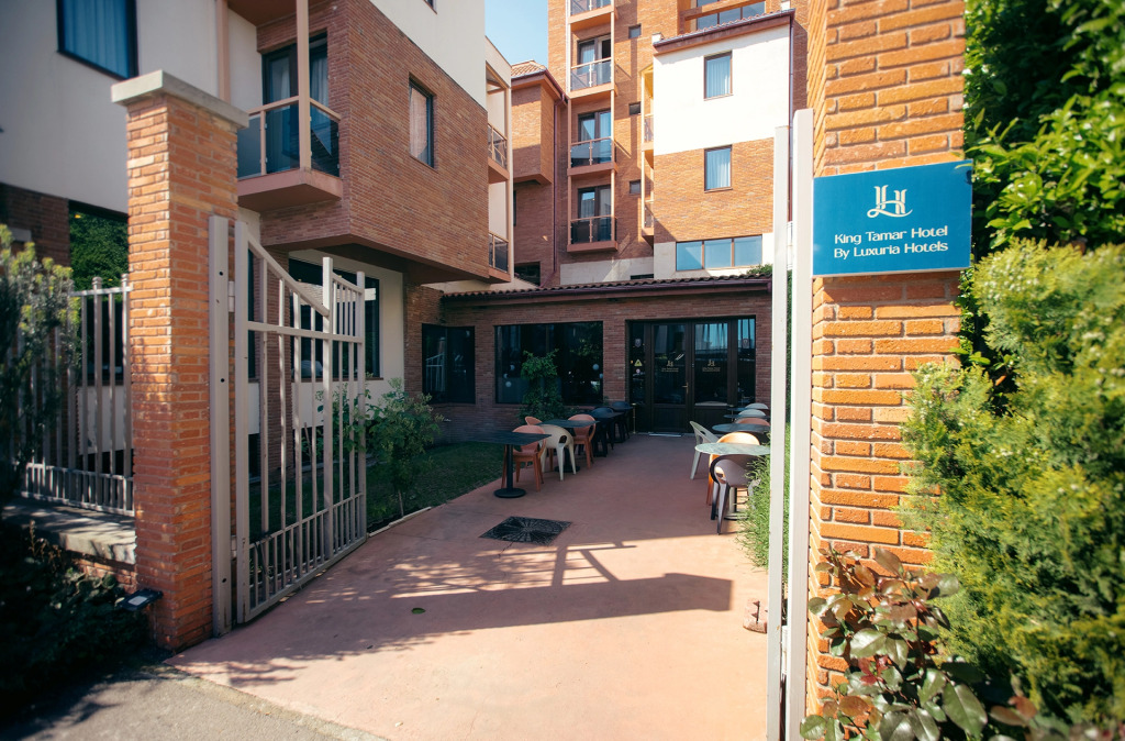 King Tamar Hotel By Luxuria Hotels