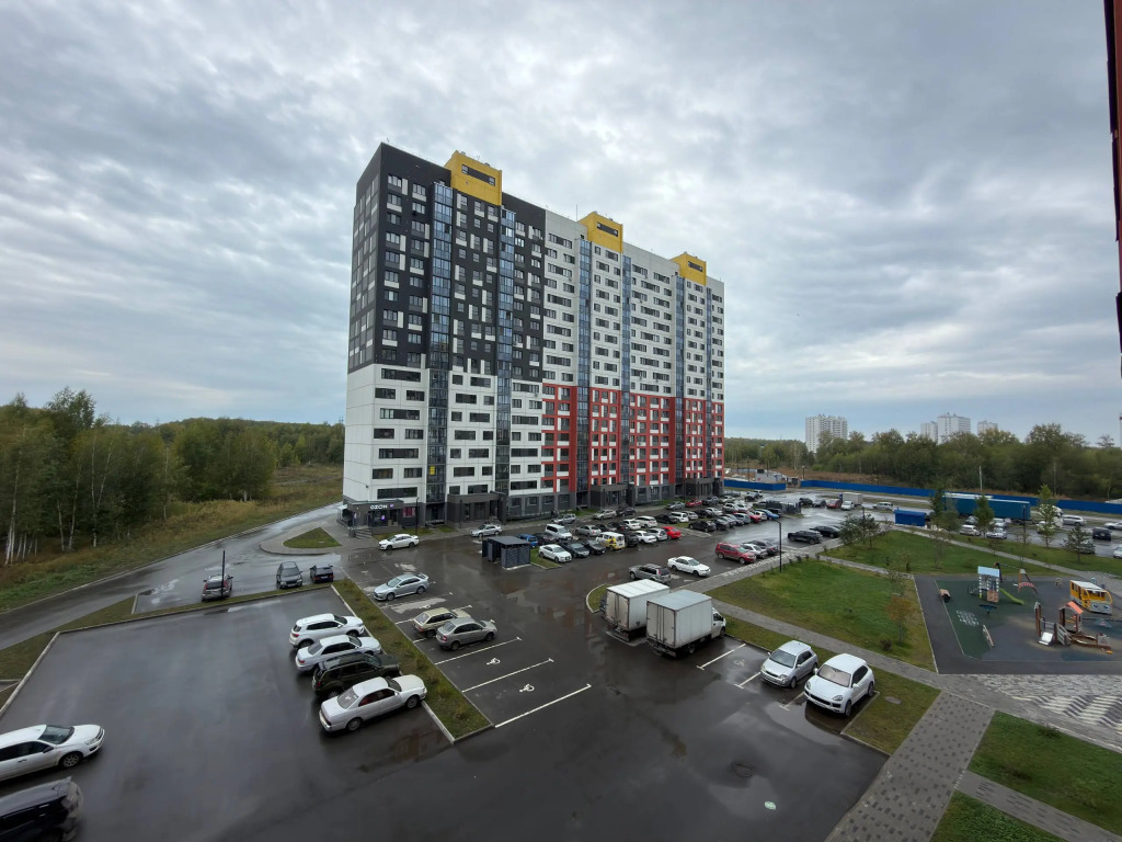 Квартира HOME HOTEL Уютная квартира в спальном районе