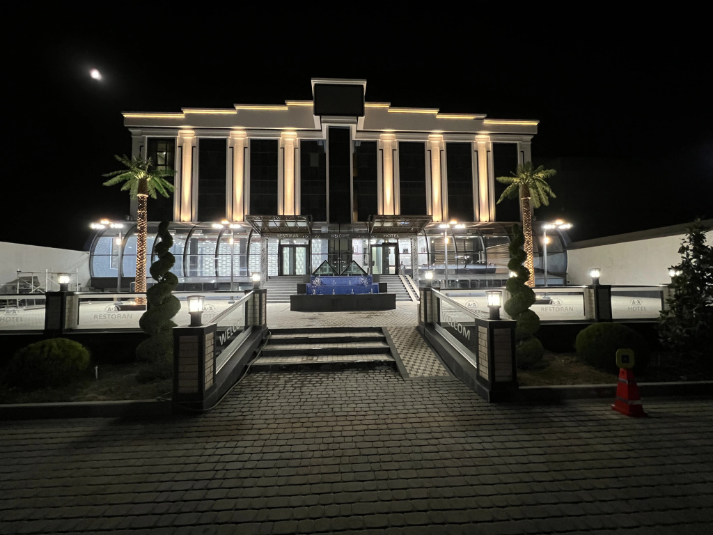 Ada Hotel