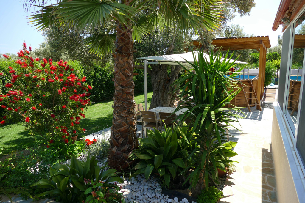 Гостевой Дом esperides holidays-House with small pool 37 km from Athens