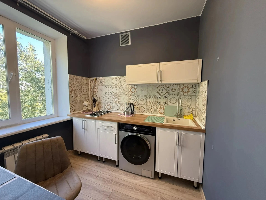 Na Generala Glagoleva Flat