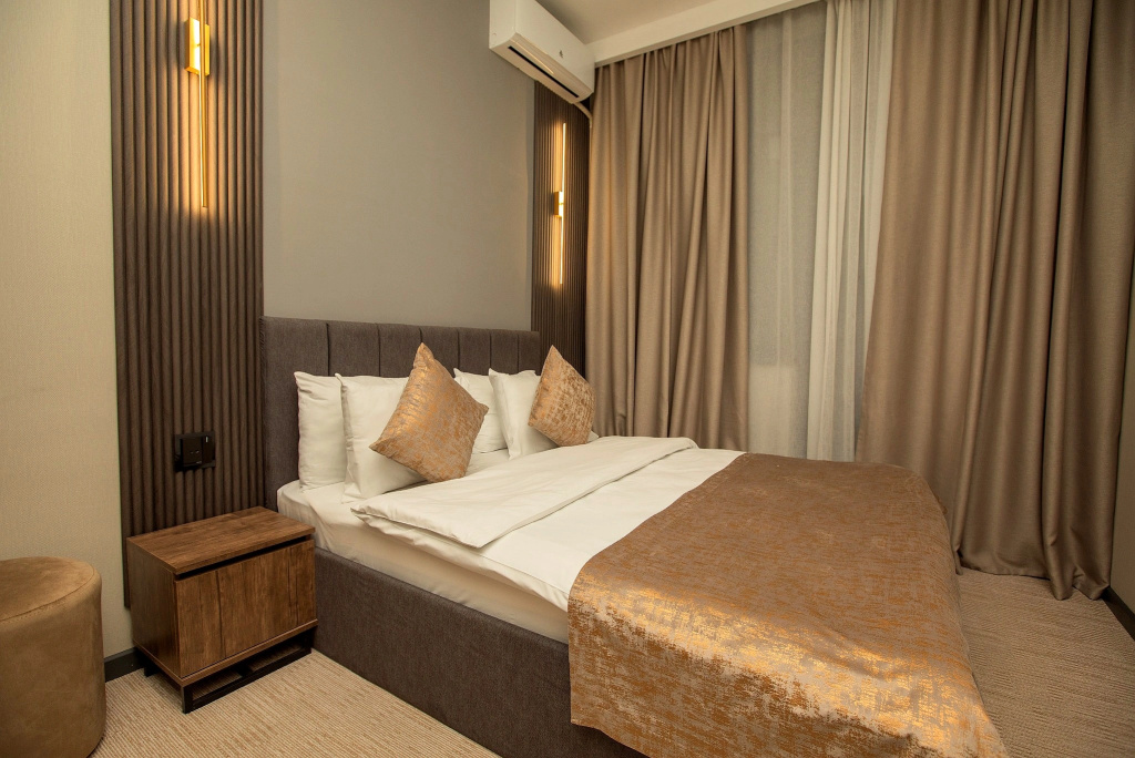 Отель Twelve Inn
