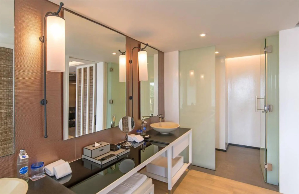 The ShellSea Krabi I Luxury Beach Front Resort & Pool Villa