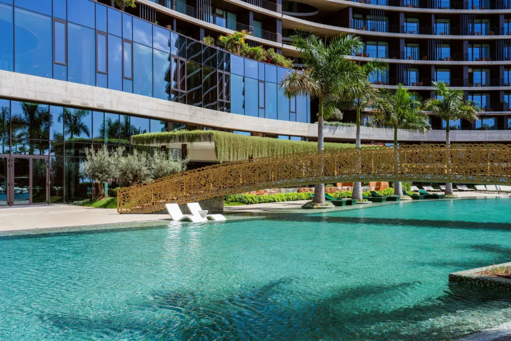 Savoy Palace - The Leading Hotels of the World - Savoy Signature