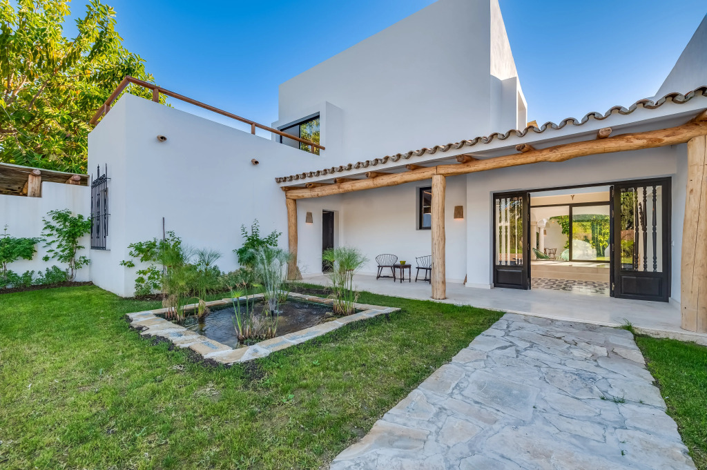 Вилла All About Villa Jori