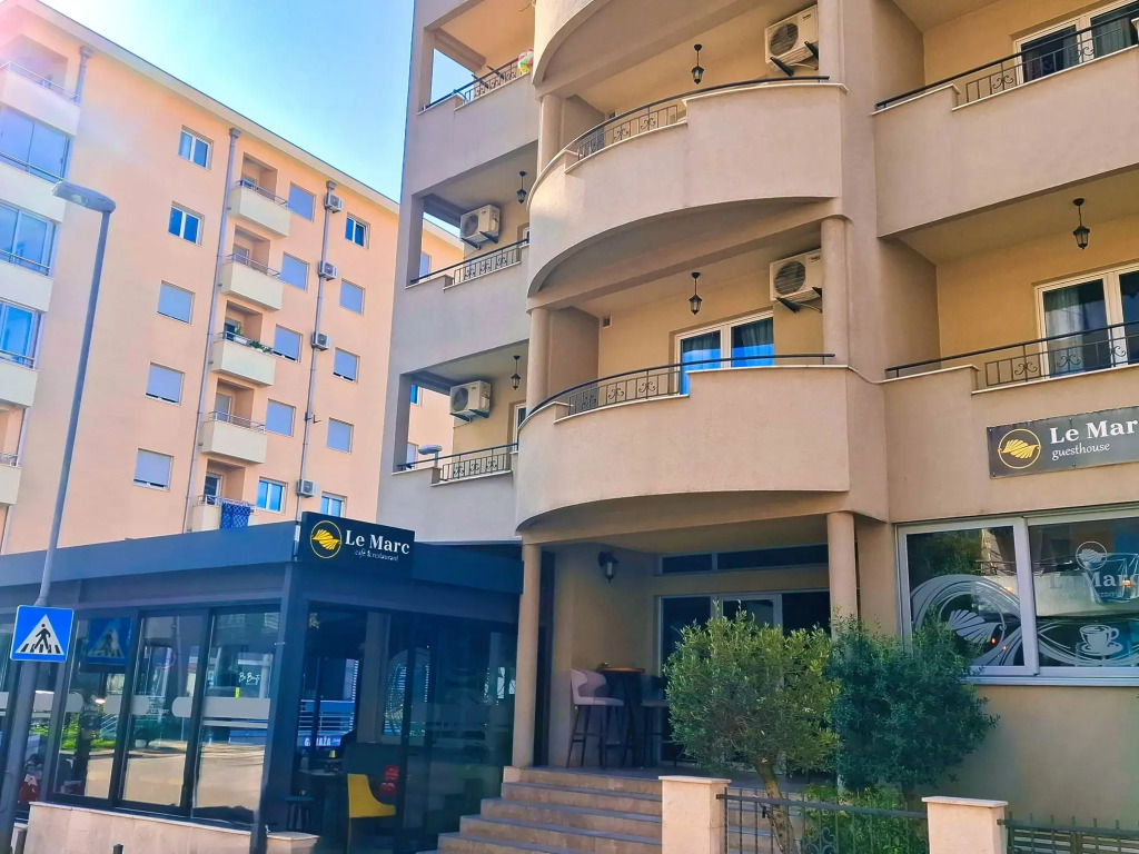 Le Marc Guest house